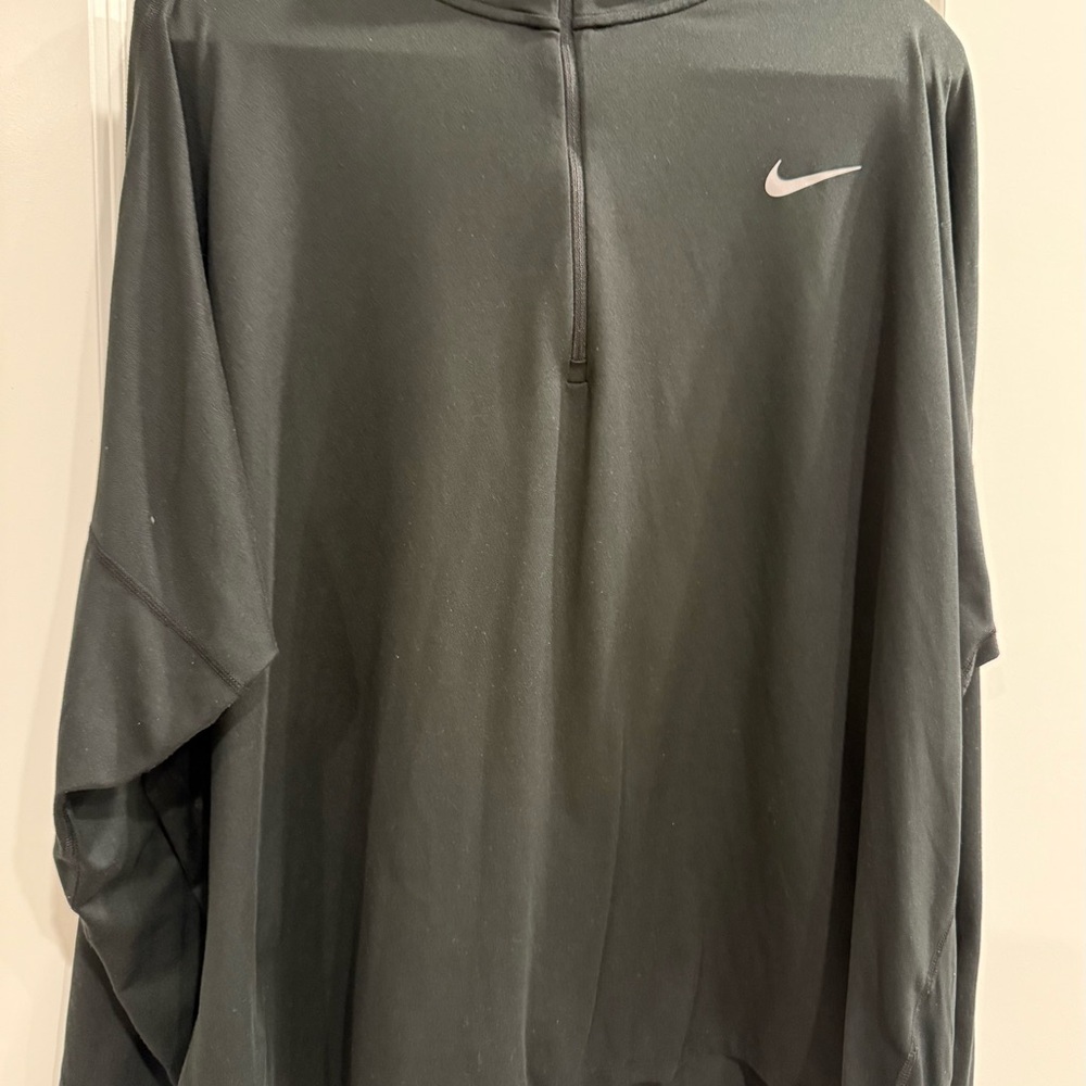 Nike Women's 1/4 zip Dri-fit performance running top